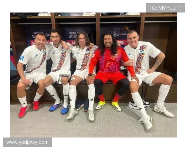 世界杯赛场上的荣耀与挑战：各国传奇球队的巅峰对决与历史传奇