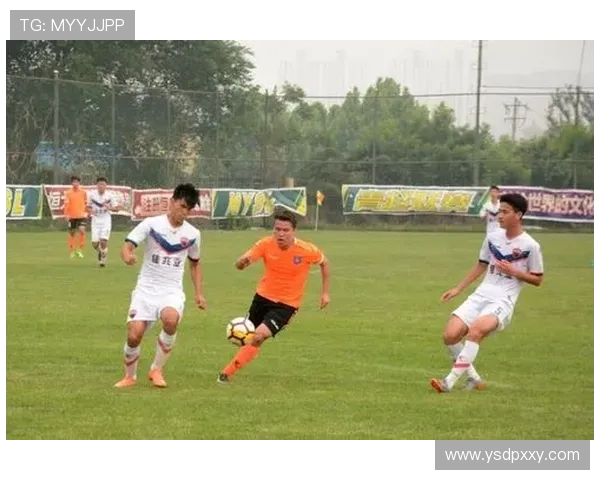 U19国青队迎战朝鲜队全力争胜展现青春风采与拼搏精神