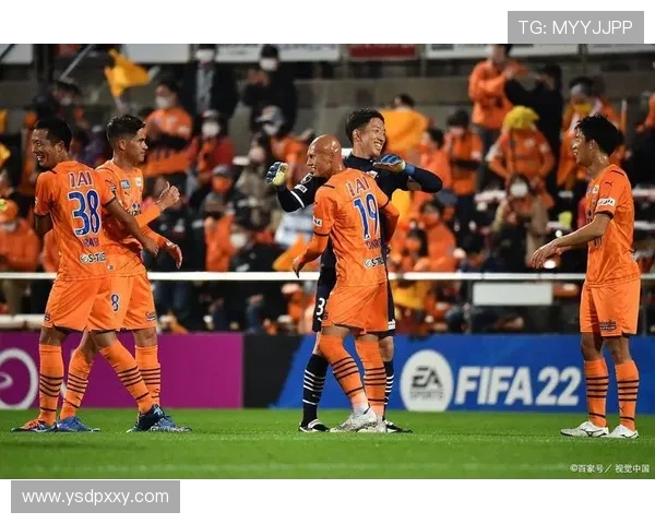 山神山形与长崎航海的激烈对决揭示足球战术与团队精神的较量